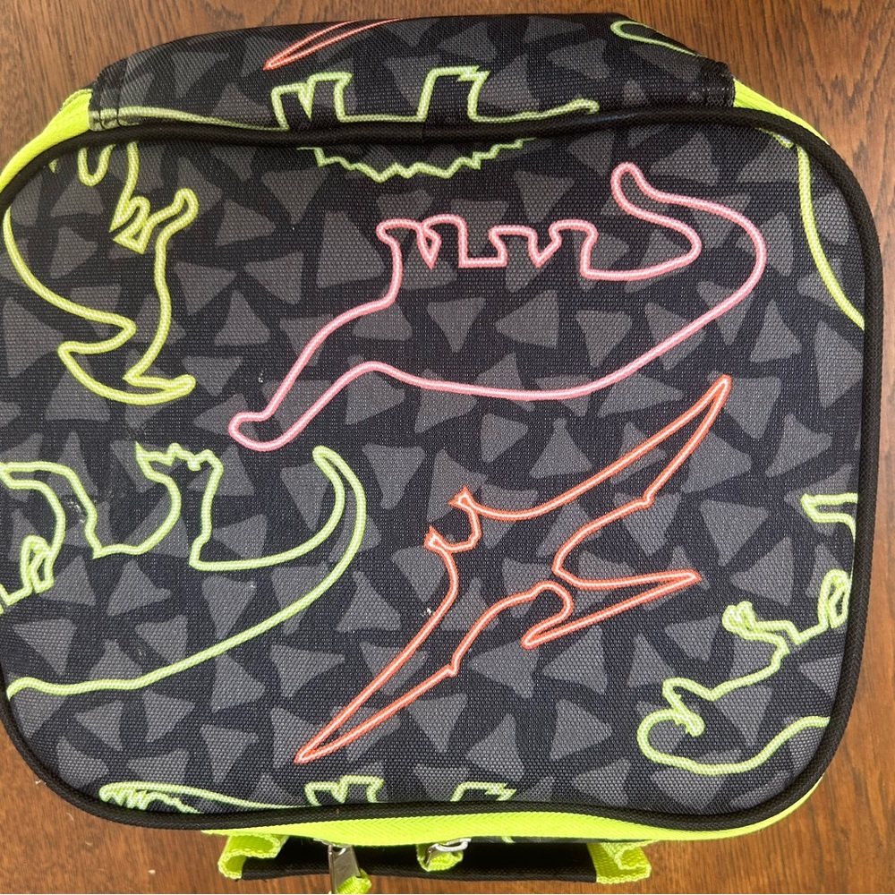 Two(2) insulated padded lunchboxes, dinosaurs & cars. Preowned, lots life left! - Picture 7 of 9